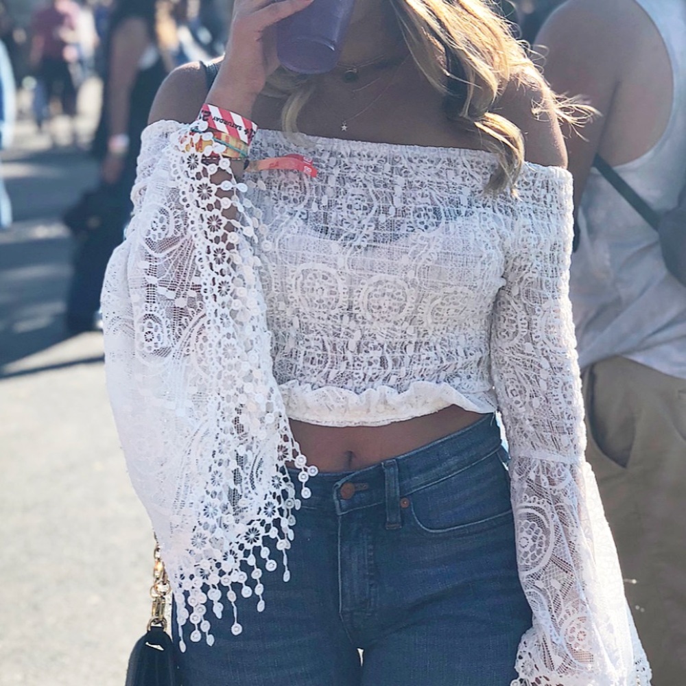 Off shoulder shoulder top